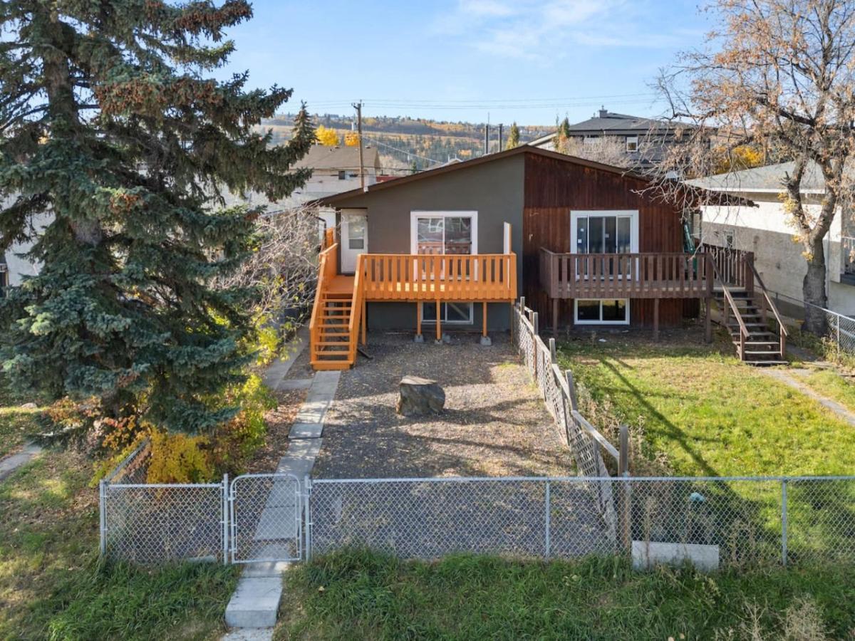 Includes Free Banff Access And Central Bowness 3 Bedroom Home Calgary Exterior photo